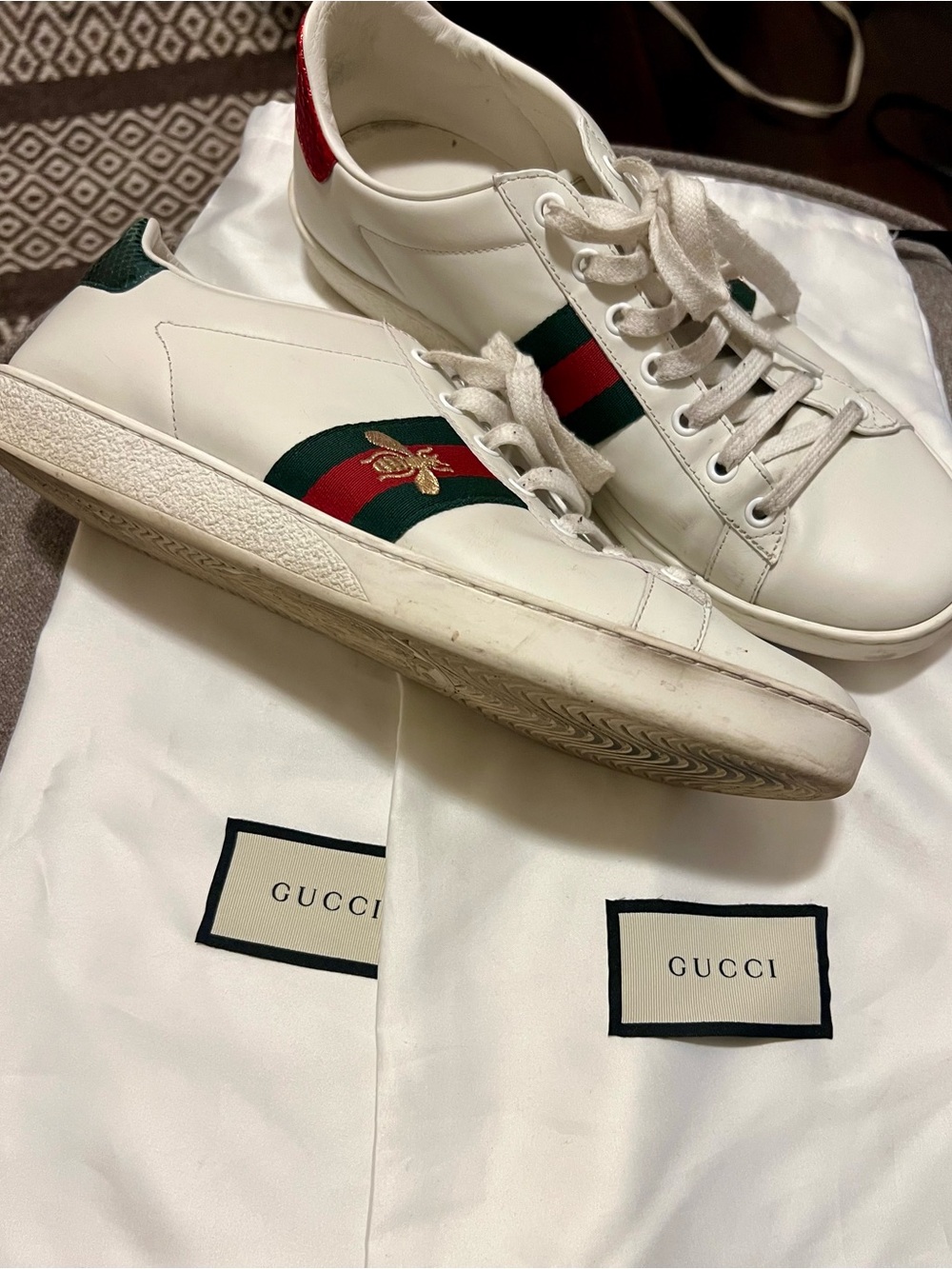 Gucci White Leather Low-Top Sneakers with Green & Red Stripe and Gold Bee